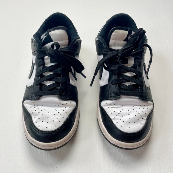 Nike Kids Sneakers Black and White - Picture 8 of 8